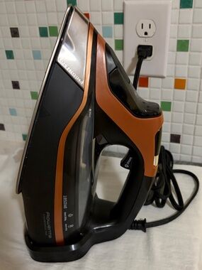 Rowenta Steam Force Pro iron, 1850 watts,  like new in box, tested, works!